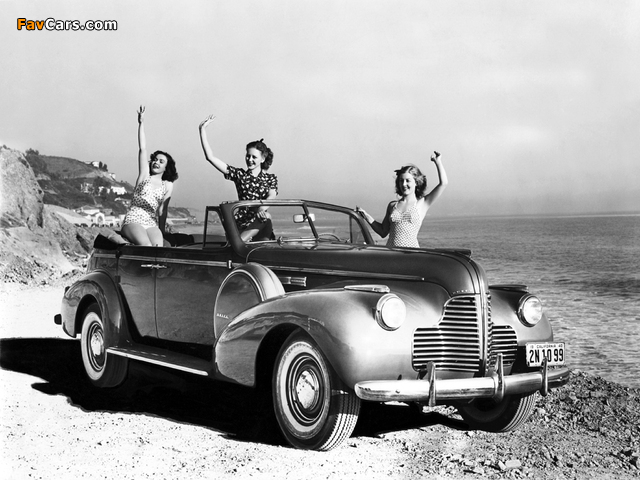 Photos of Buick Century Sport Phaeton (61C) 1940 (640 x 480)