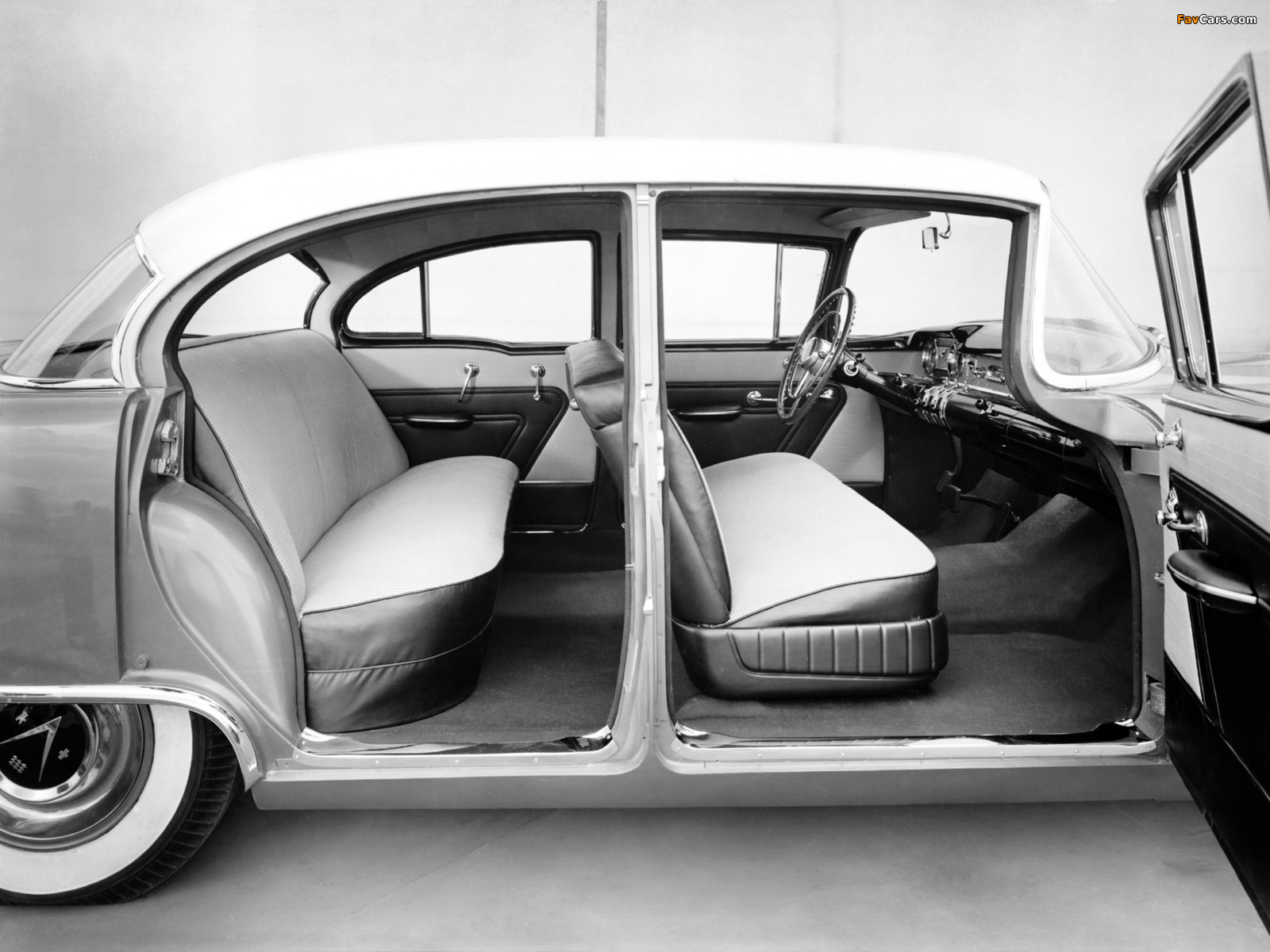 Pictures of Buick Century Special Sedan 1954 (1600 x 1200)
