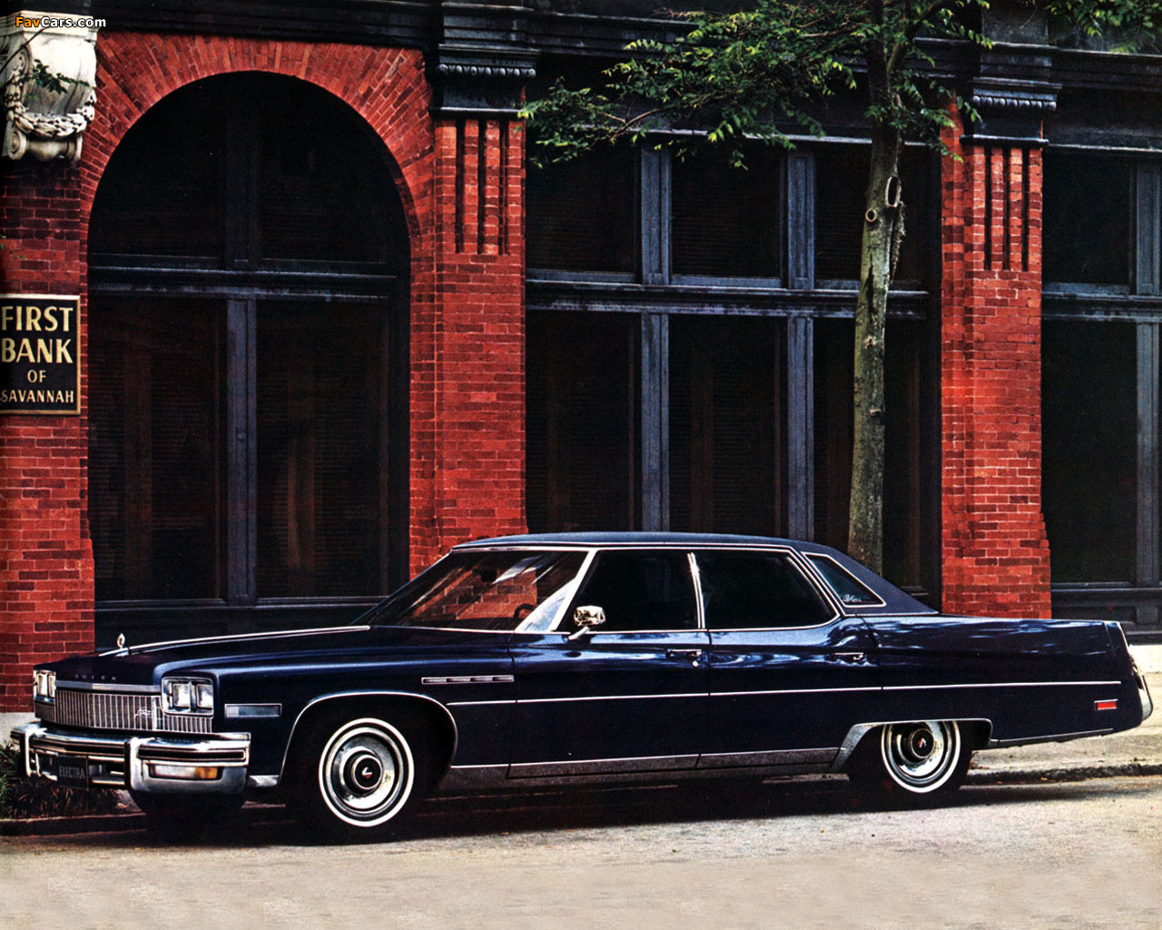 Images of Buick Electra Hardtop Sedan 1975 (1280 x 1024)