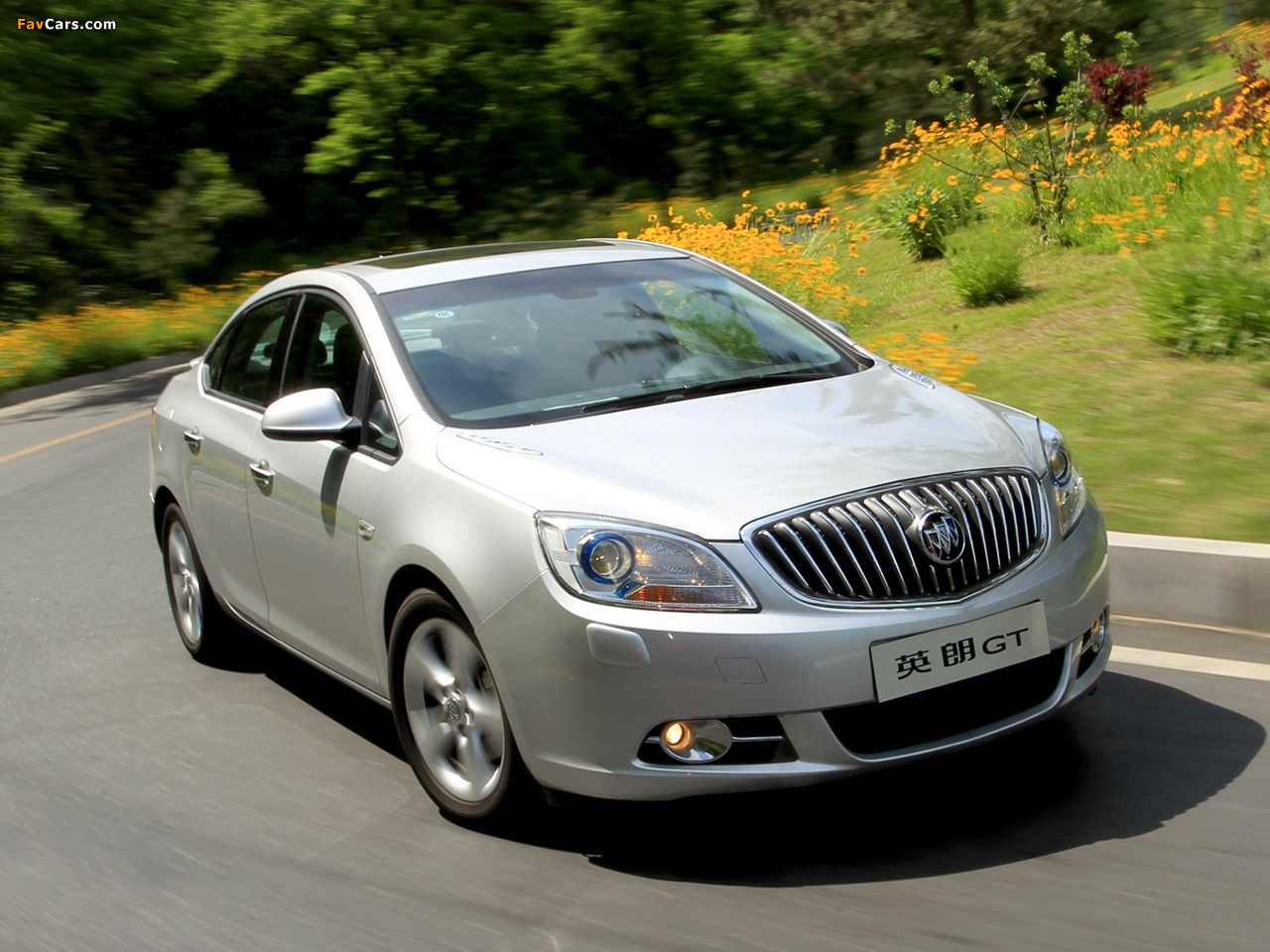 Buick Excelle GT 2010 pictures (1280 x 960)