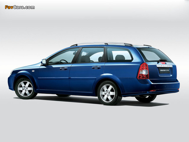 Buick Excelle Wagon 2004–09 wallpapers (640 x 480)