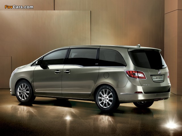 Pictures of Buick GL8 2010 (640 x 480)