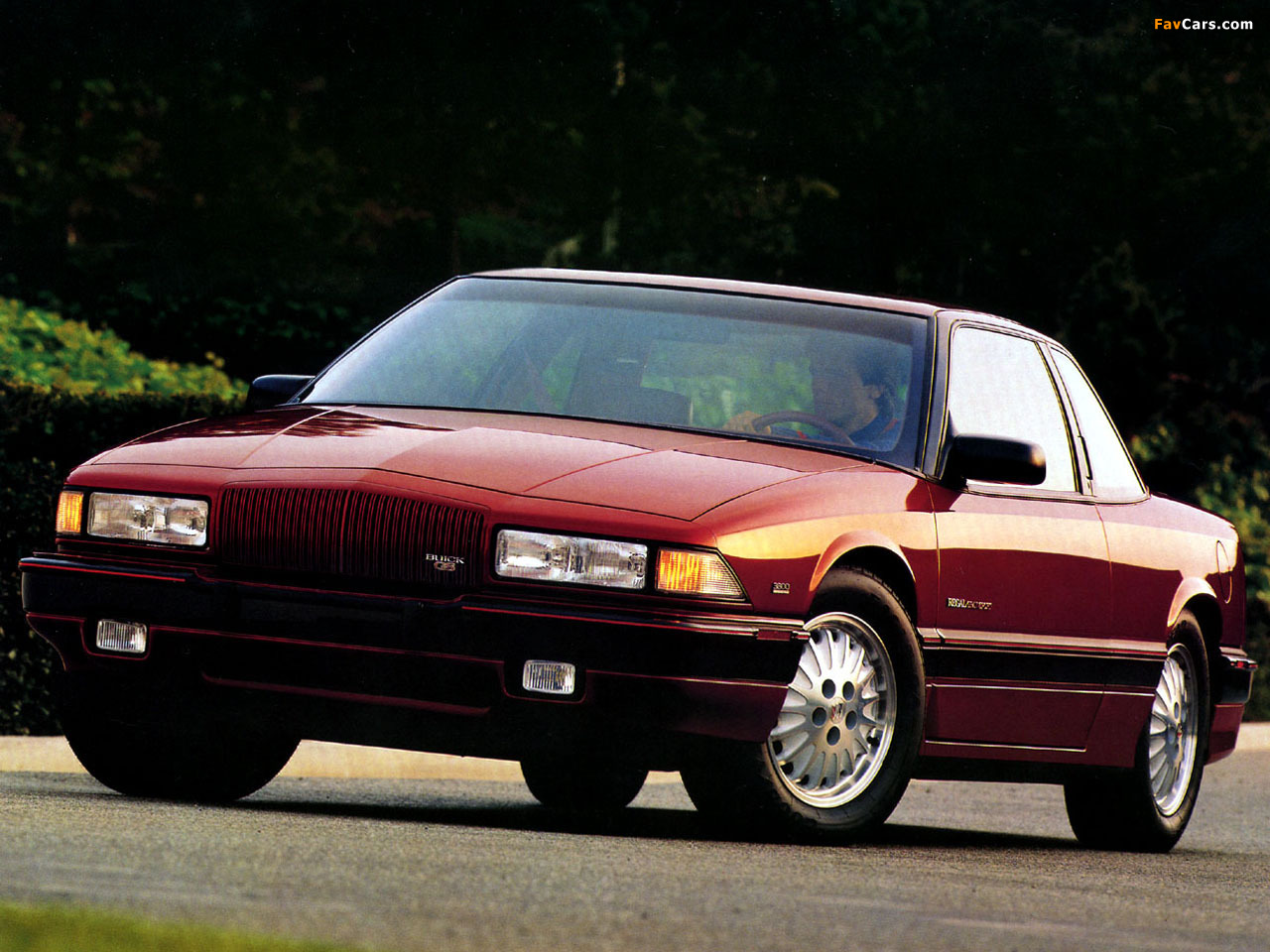 Buick Regal GS Coupe 1990–93 photos (1280 x 960)
