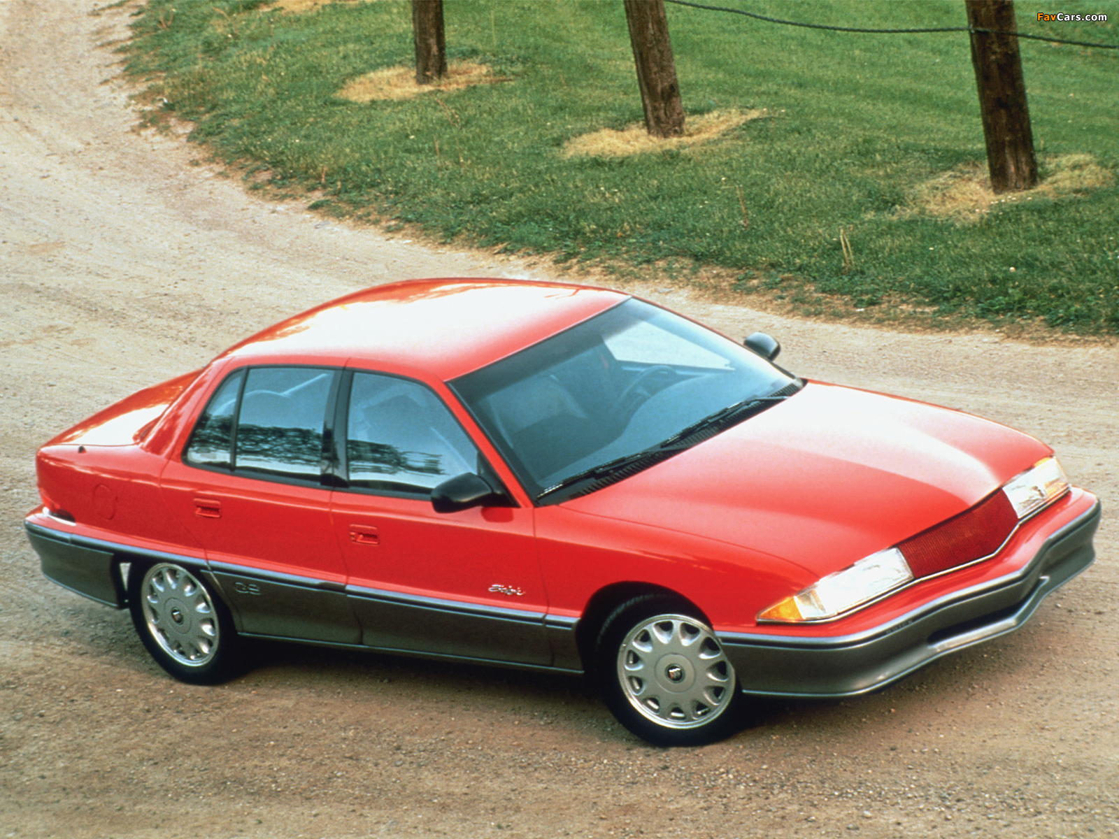 Images of Buick Skylark GS Sedan 1992–95 (1600 x 1200)