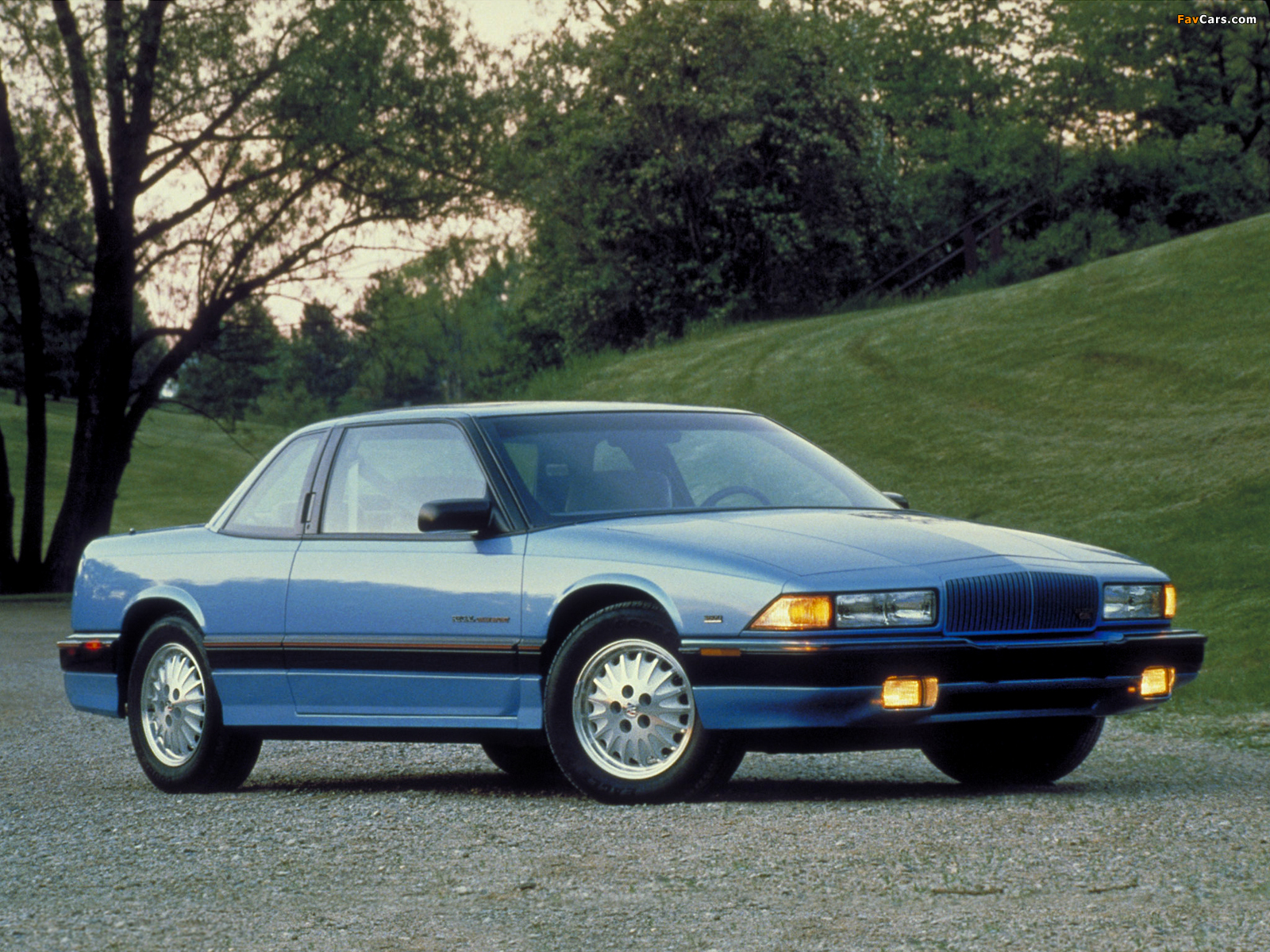 Photos of Buick Regal GS Coupe 1990–93 (1600 x 1200)