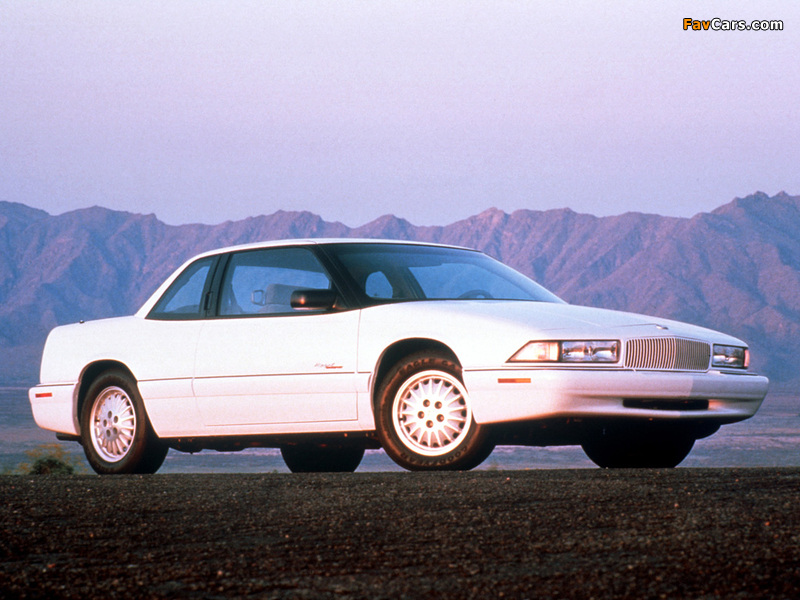 Photos of Buick Regal GS Coupe 1993–97 (800 x 600)