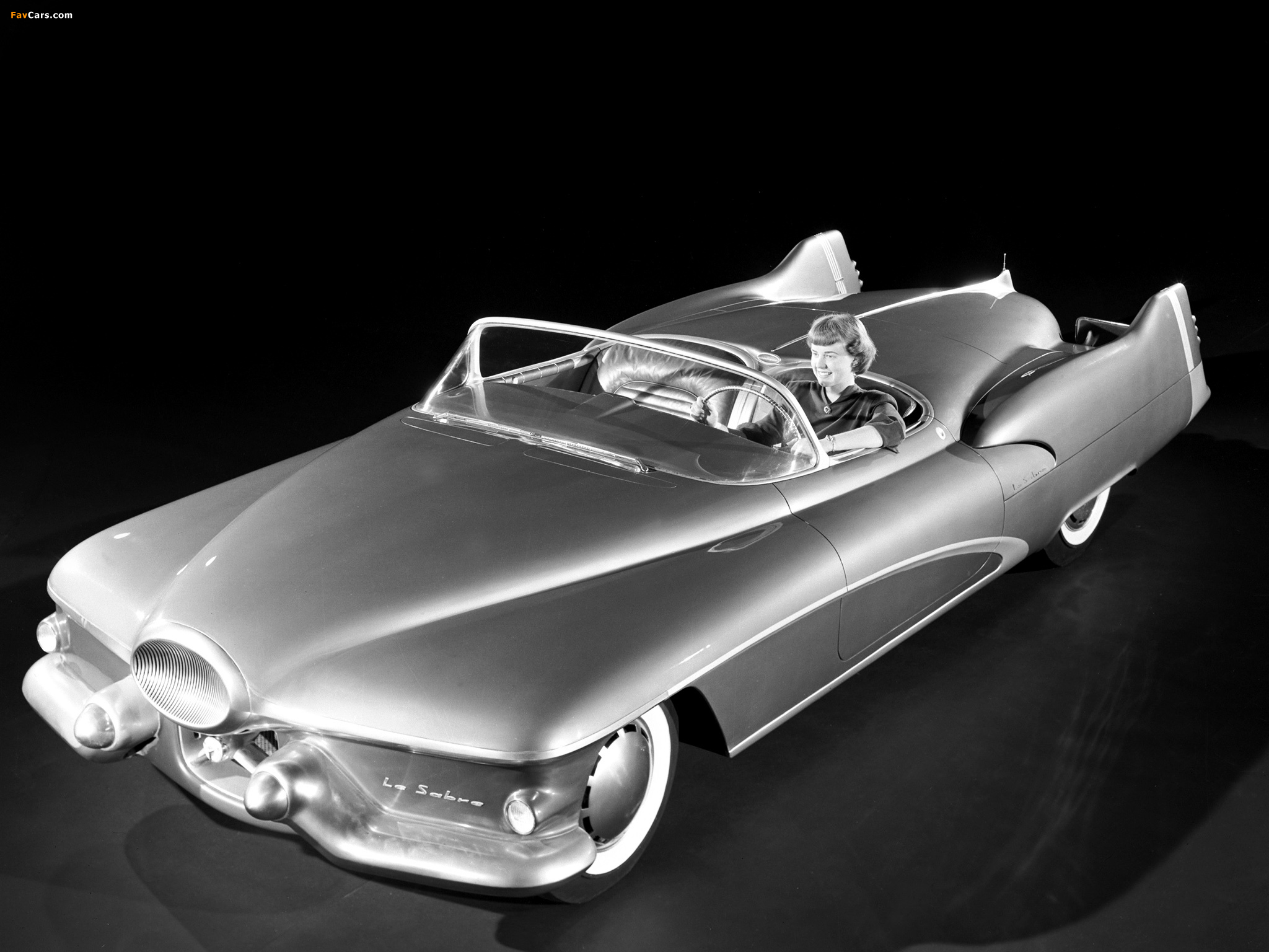 GM LeSabre Concept Car 1951 pictures (2048 x 1536)