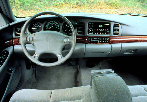 Buick LeSabre 1999–2005 pictures