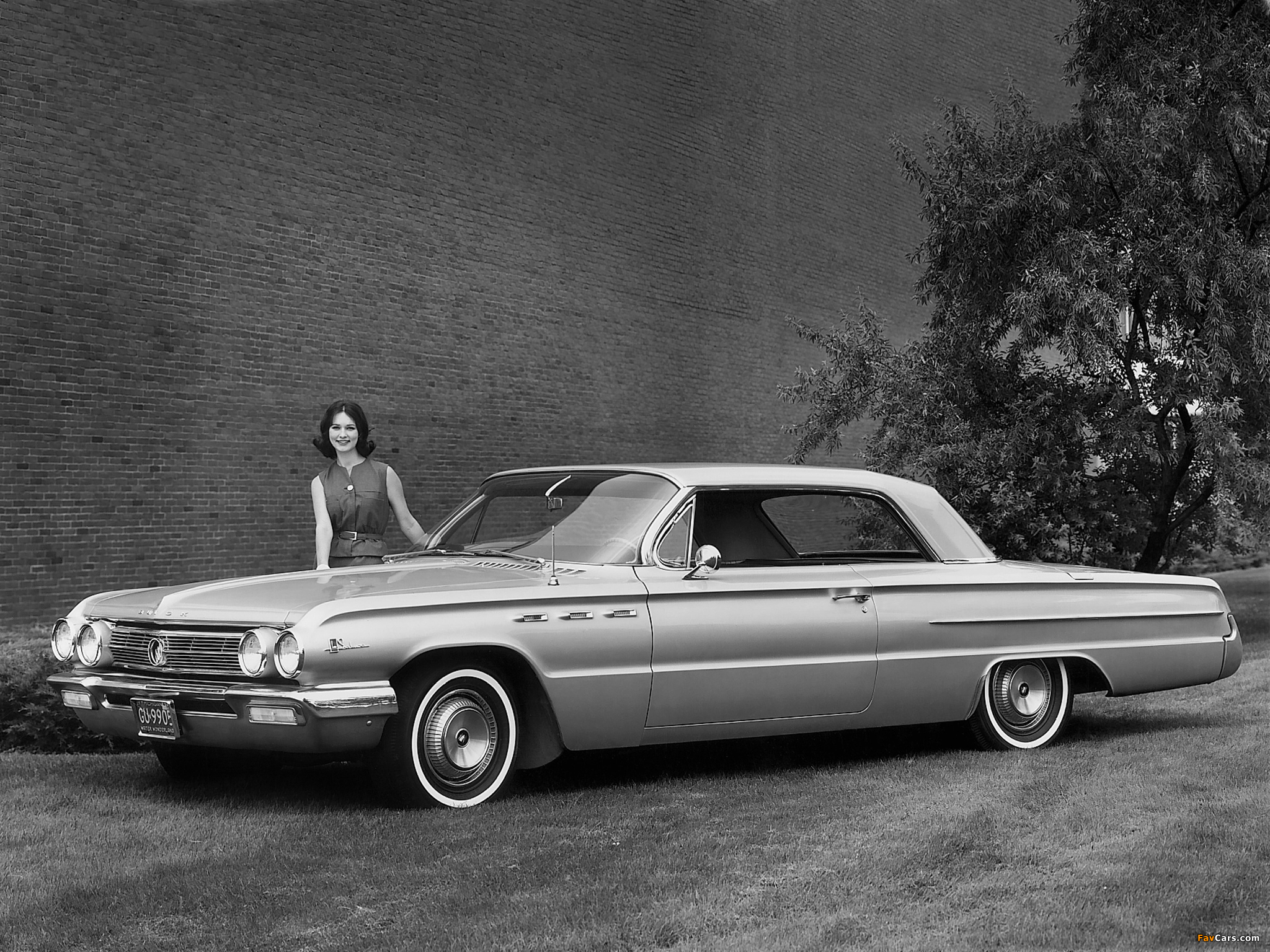 Images of Buick LeSabre 2-door Hardtop 1962 (2048 x 1536)