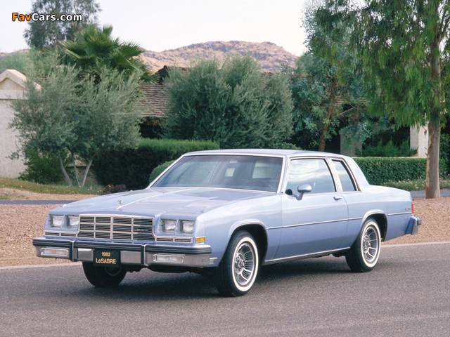 Images of Buick LeSabre Sport Coupe 1982 (640 x 480)