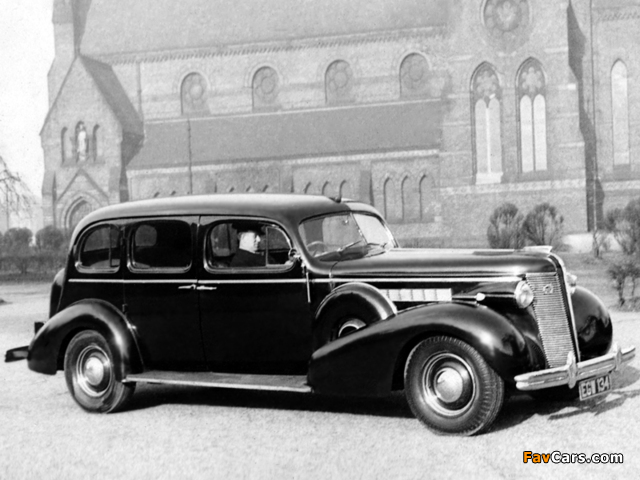 Buick Limited Limousine UK-spec (90L) 1937 photos (640 x 480)