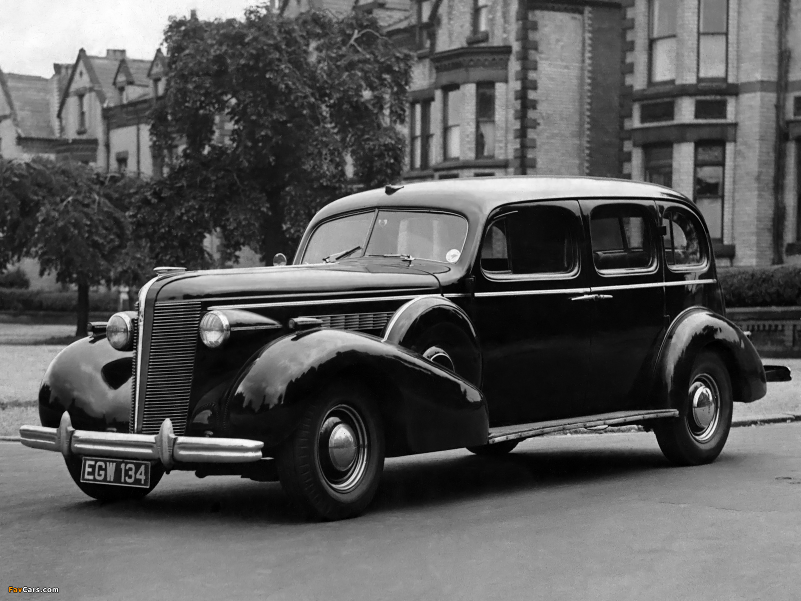 Buick Limited Limousine UK-spec (90L) 1937 pictures (1600 x 1200)