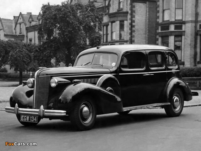 Buick Limited Limousine UK-spec (90L) 1937 pictures (640 x 480)