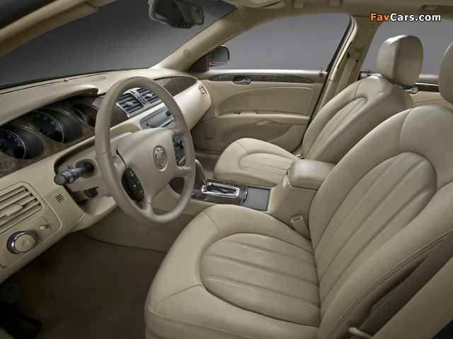Images of Buick Lucerne CXL 2005–11 (640 x 480)