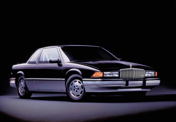 Buick Regal Coupe 1988–93 pictures