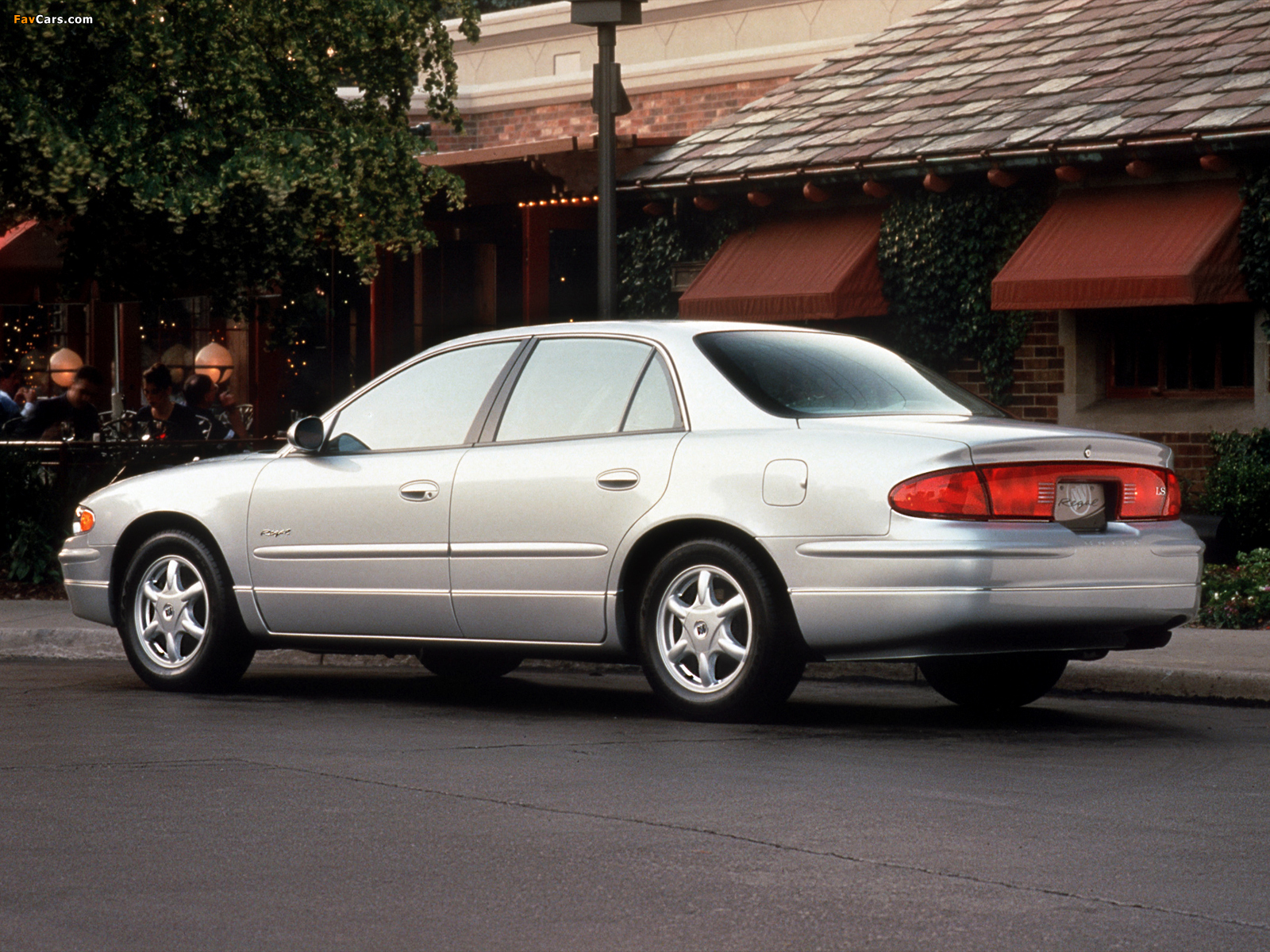 Buick Regal 1997–2004 photos (1600 x 1200)