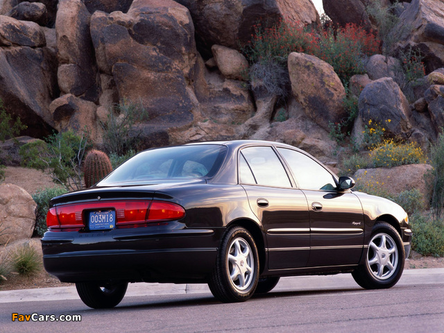 Images of Buick Regal 1997–2004 (640 x 480)