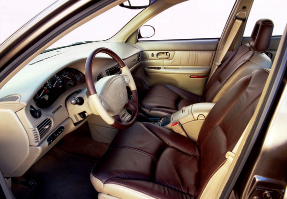 Photos of Buick Regal 1997–2004