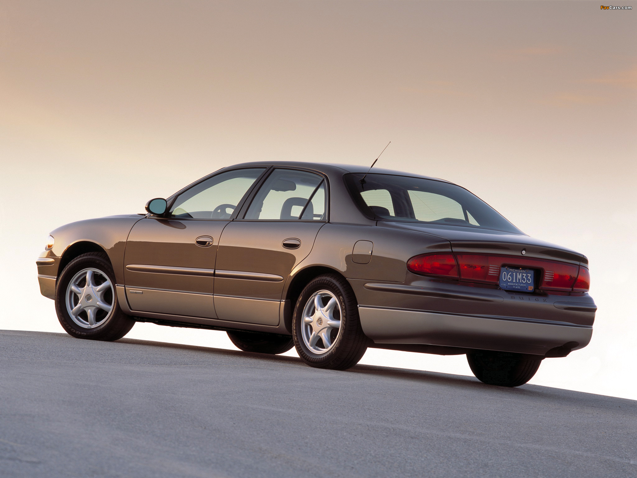 Pictures of Buick Regal 1997–2004 (2048 x 1536)