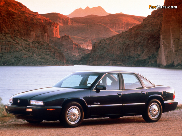 Buick Regal Sedan 1995–97 wallpapers (640 x 480)
