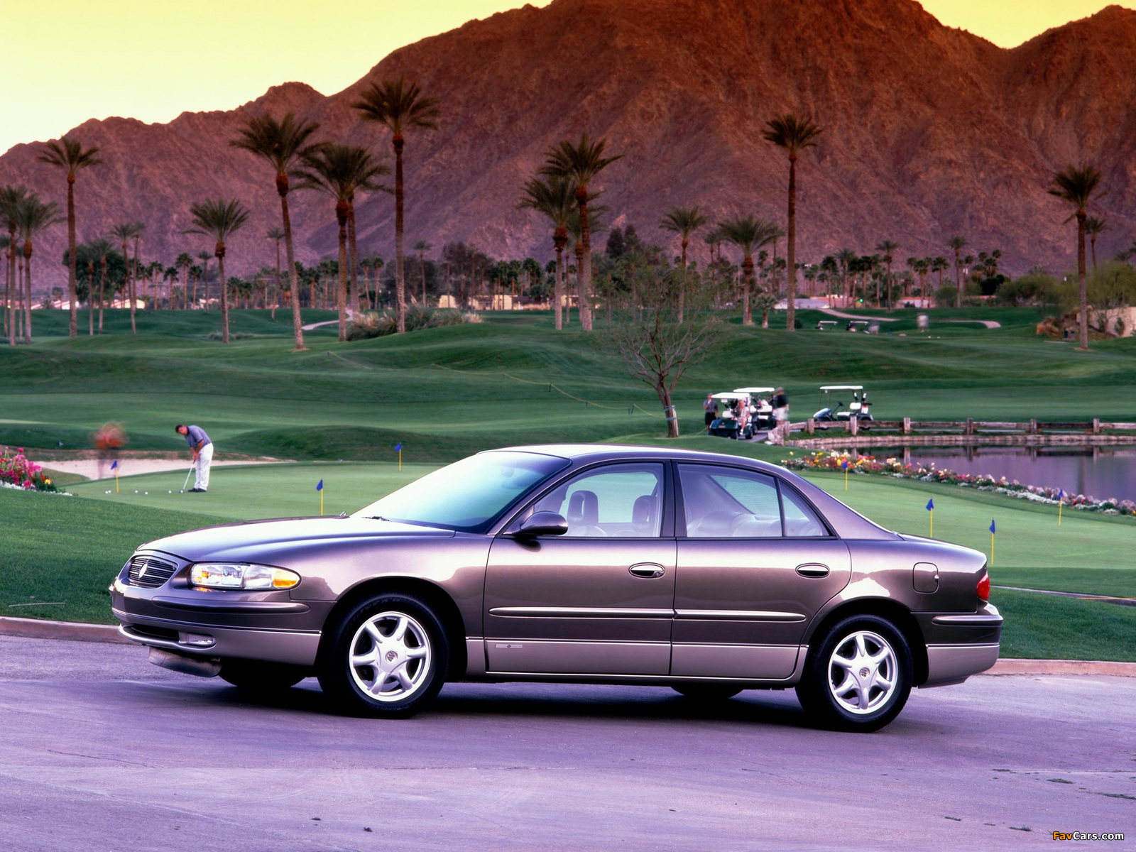 Buick Regal 1997–2004 wallpapers (1600 x 1200)