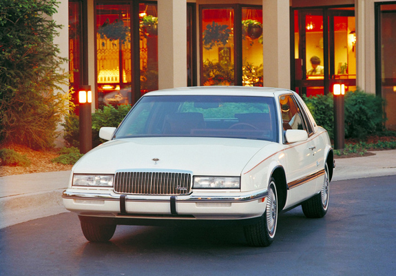 Buick Riviera 1986–93 images