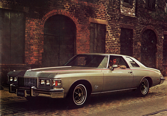 Photos of Buick Riviera 1975–76