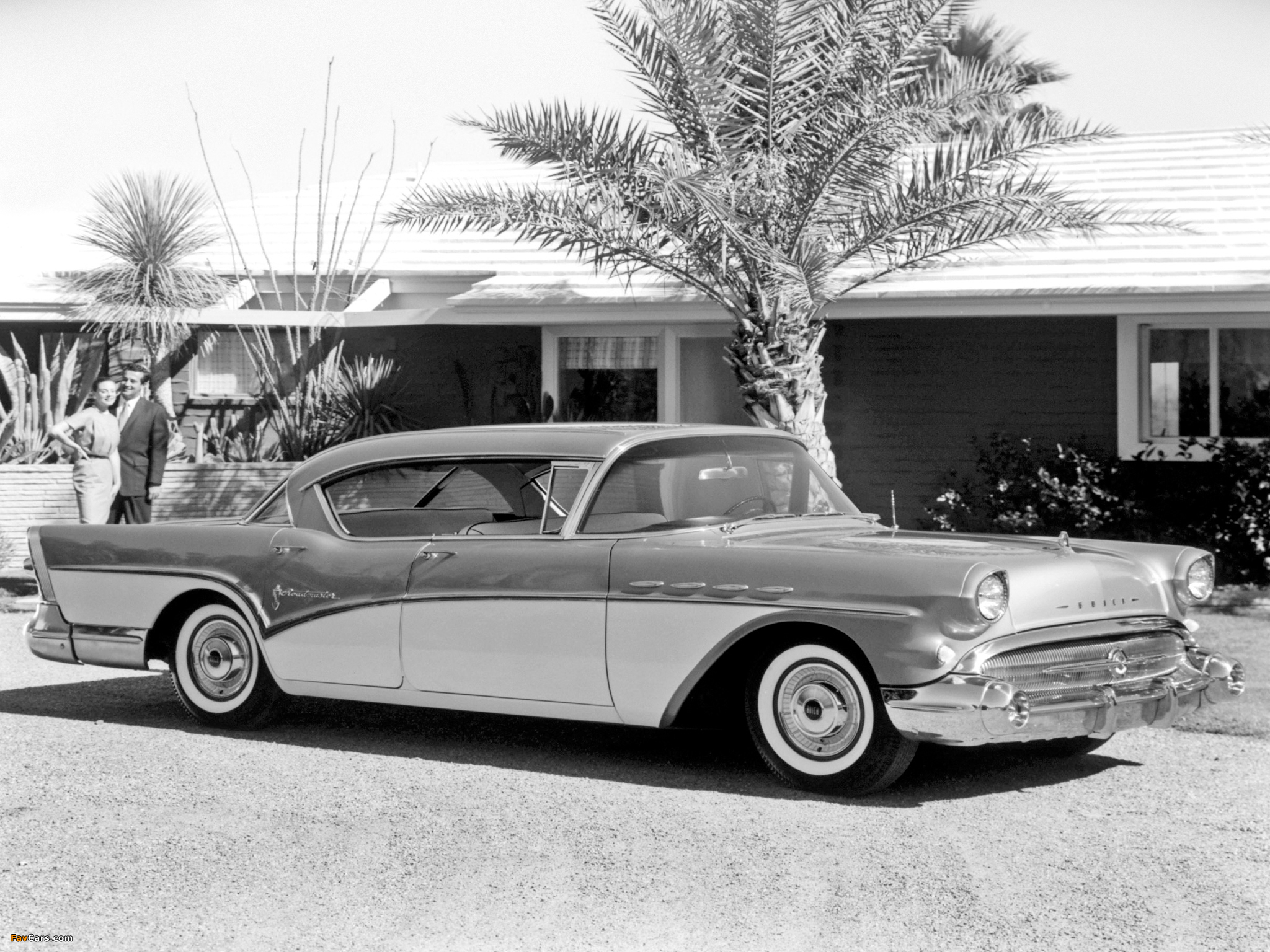 Buick Roadmaster 4-door Riviera Hardtop (73-4739) 1957 photos (2048 x 1536)