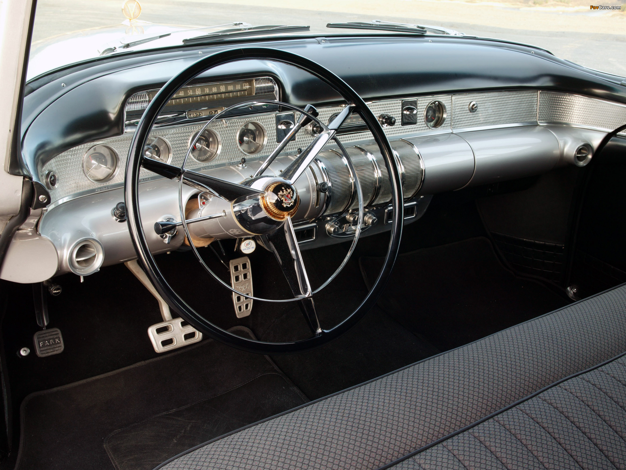 Images of Buick Roadmaster Riviera 1955 (2048 x 1536)