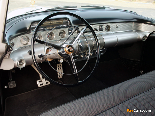 Images of Buick Roadmaster Riviera 1955 (640 x 480)