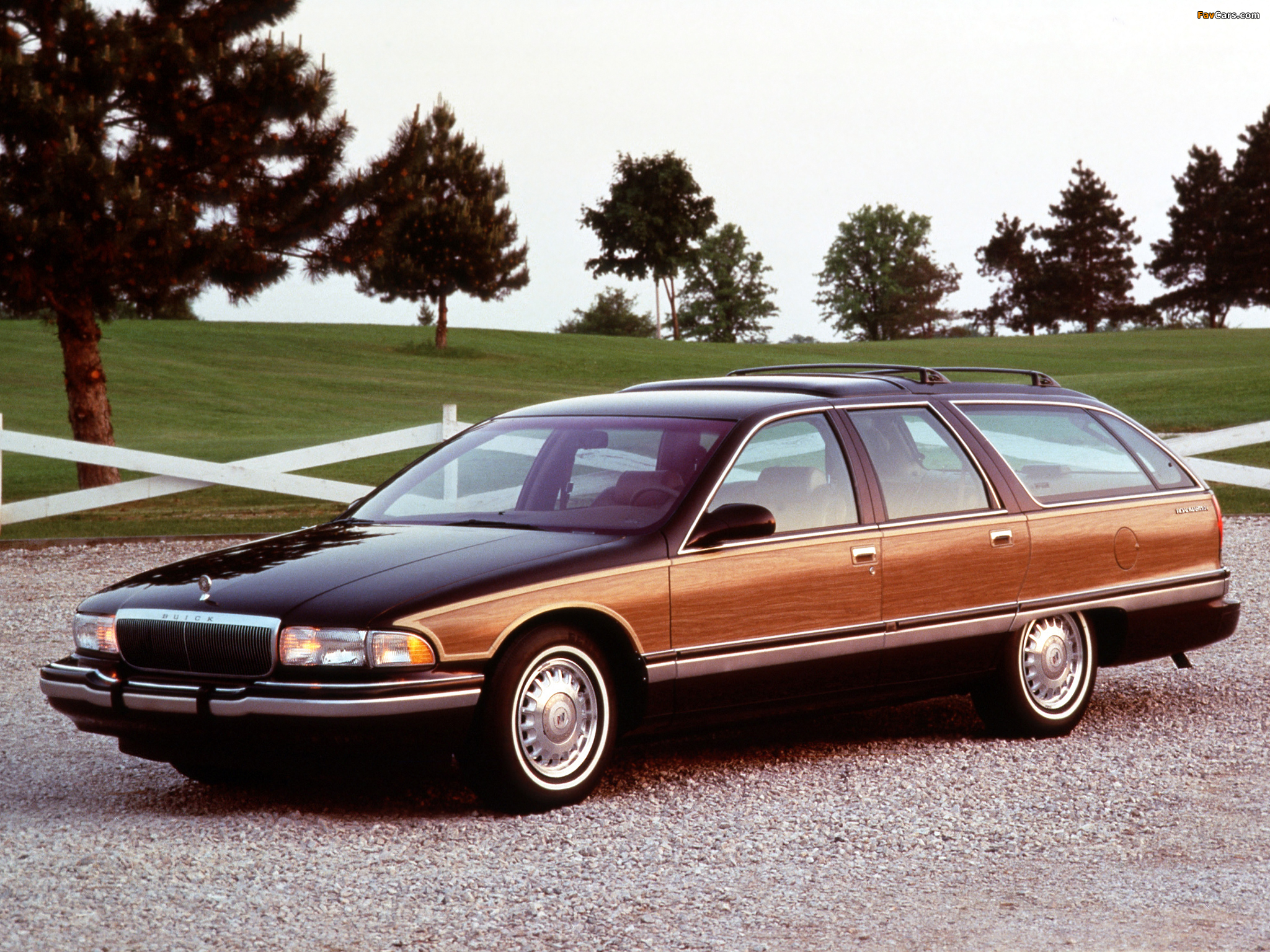 Images of Buick Roadmaster Estate Wagon 1991–96 (2048 x 1536)