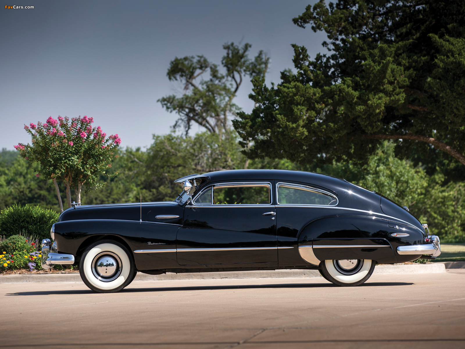 Pictures of Buick Roadmaster Sedanet (76S-4707) 1946 (1600 x 1200)