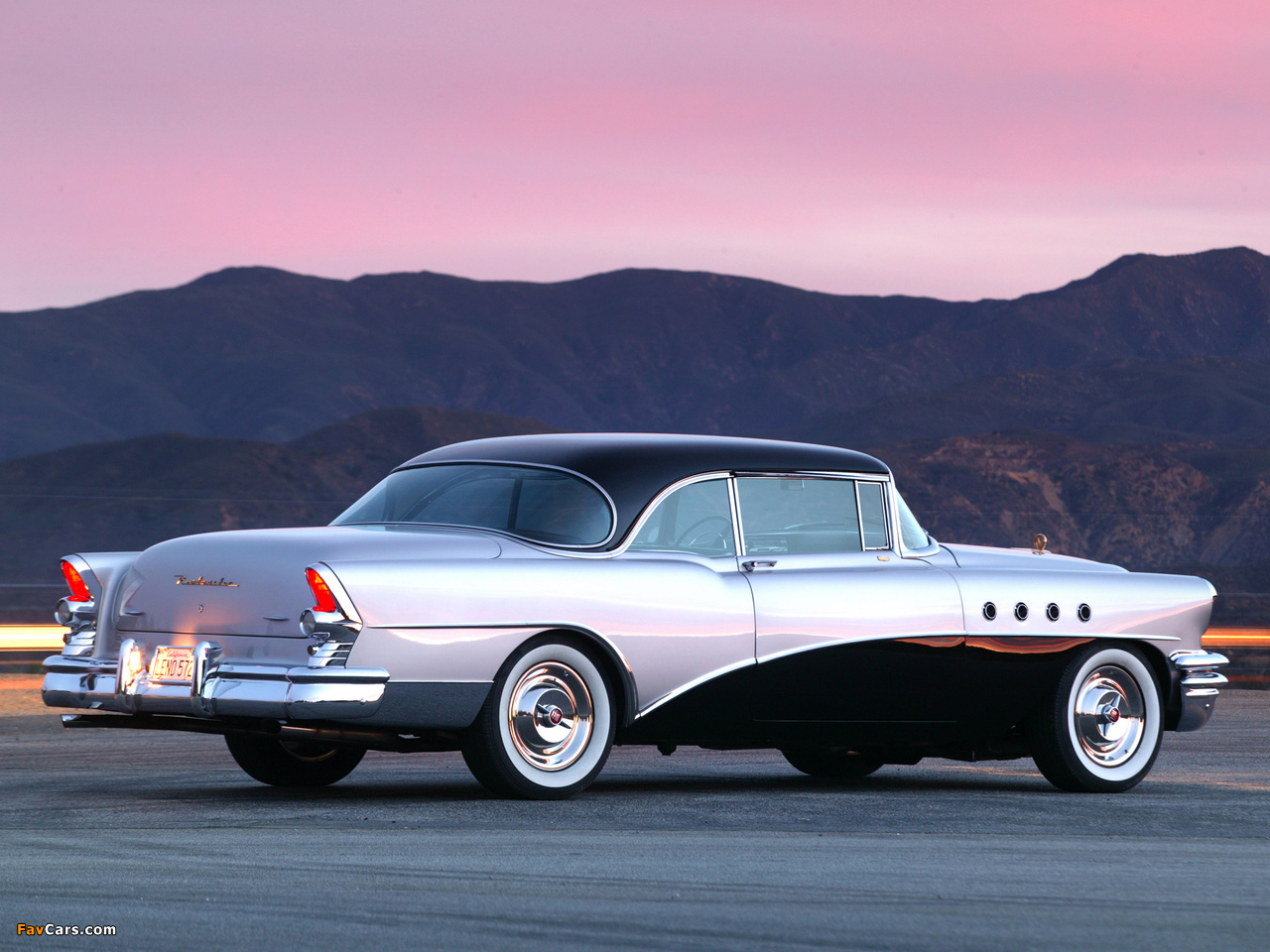 Pictures of Buick Roadmaster Riviera 1955 (1280 x 960)