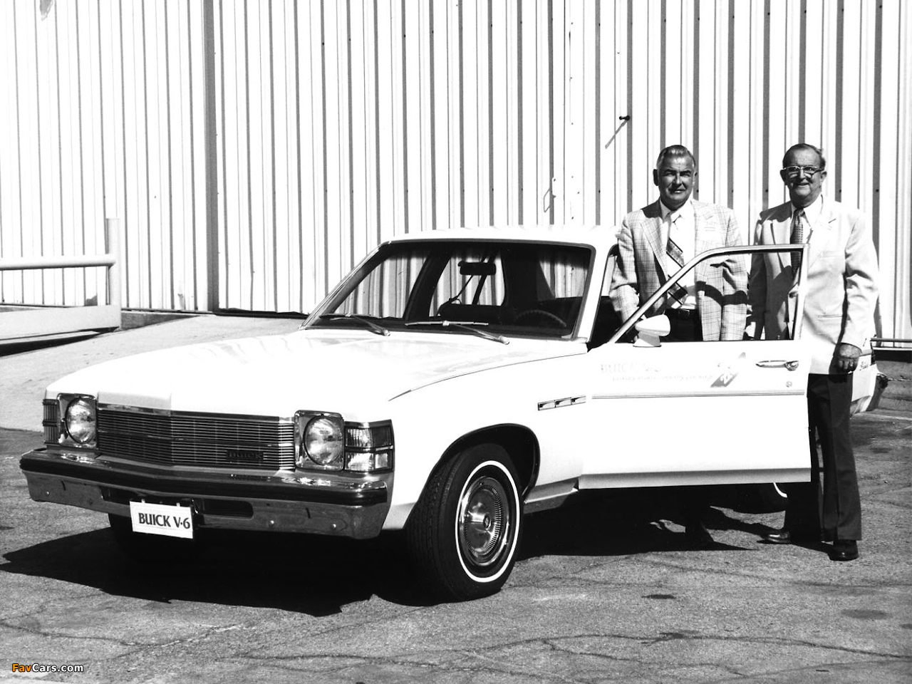 Buick Skylark Sedan 1976 photos (1280 x 960)