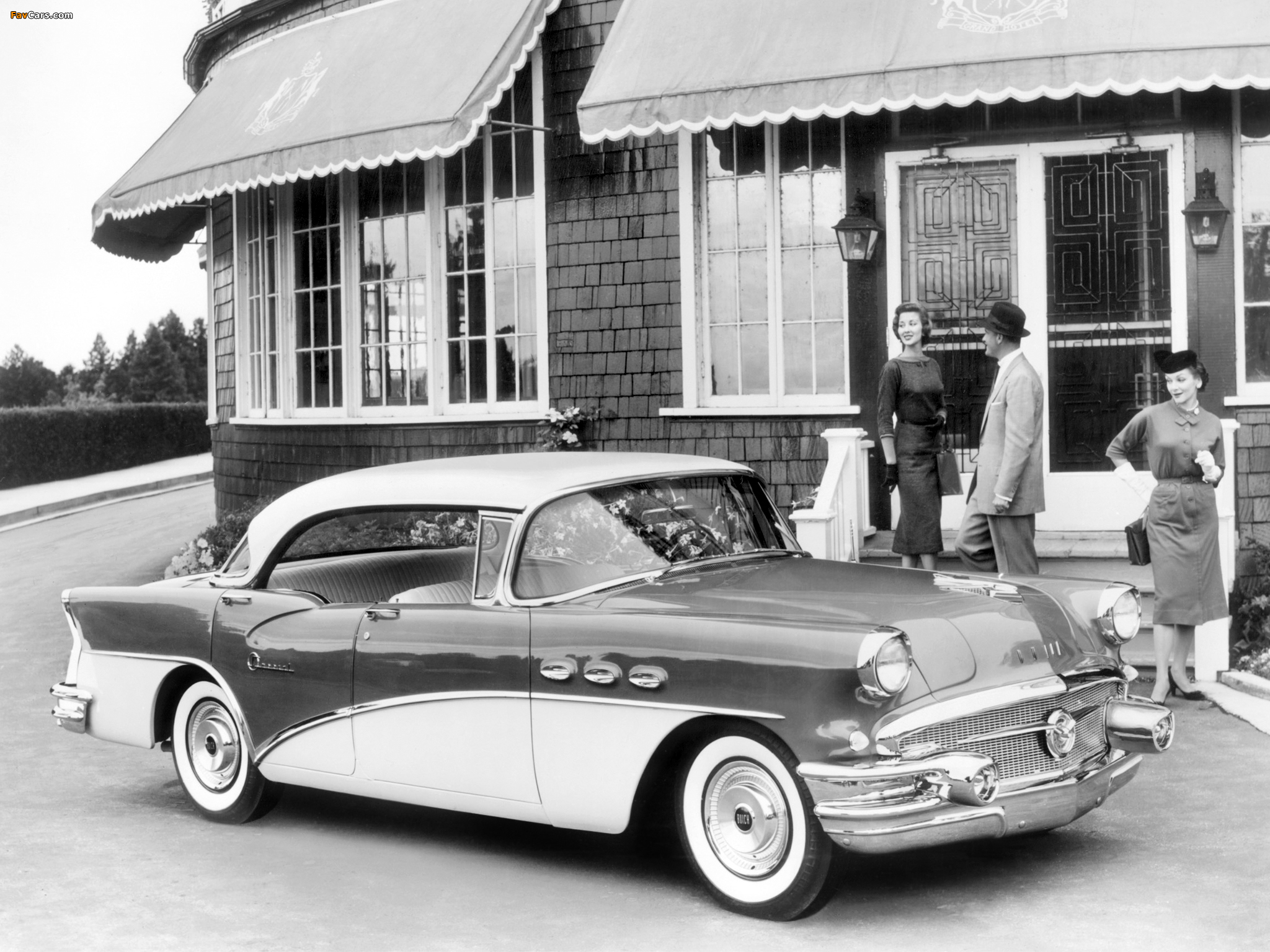 Buick Special 4-door Riviera Hardtop (43-4439) 1956 photos (2048 x 1536)