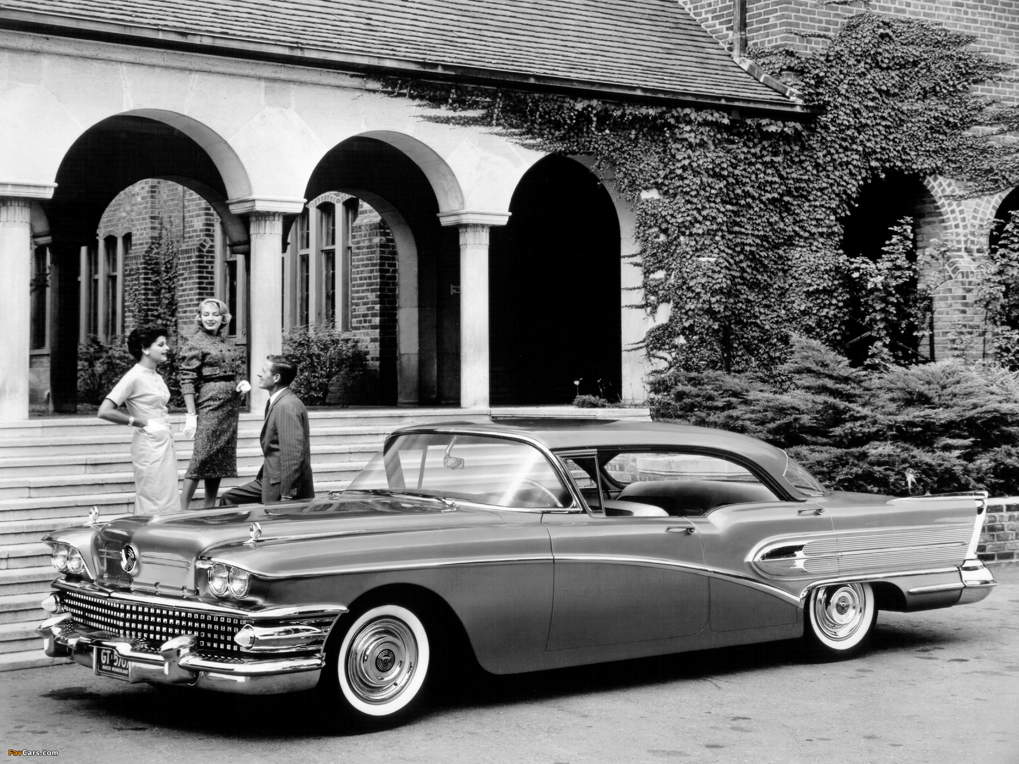 Images of Buick Special 4-door Riviera Hardtop (43-4439) 1958 (2048 x 1536)