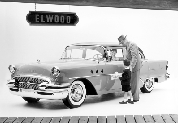 Photos of Buick Special 4-door Sedan (41-4469) 1955