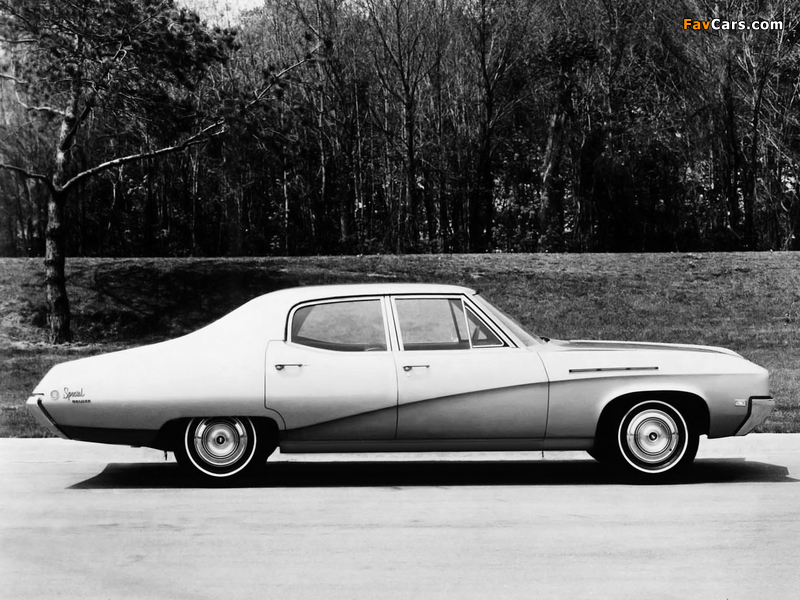 Photos of Buick Special Deluxe Sedan (43369) 1968 (800 x 600)