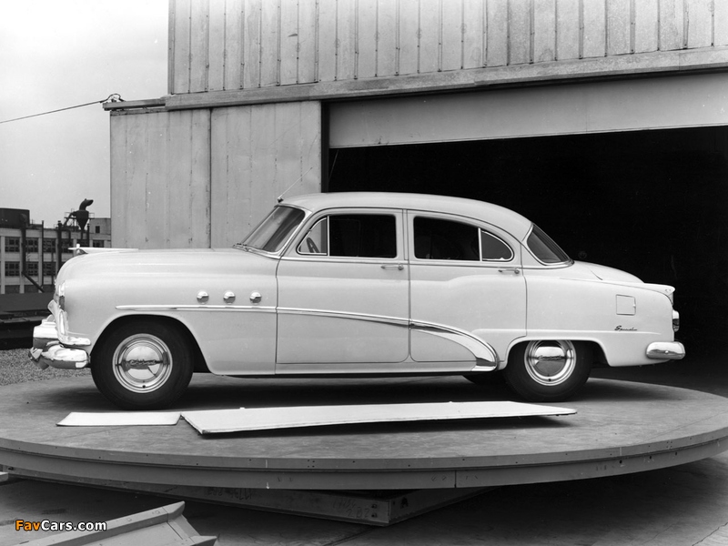 Pictures of Buick Special Deluxe Tourback Sedan (41D-4369D) 1952 (800 x 600)