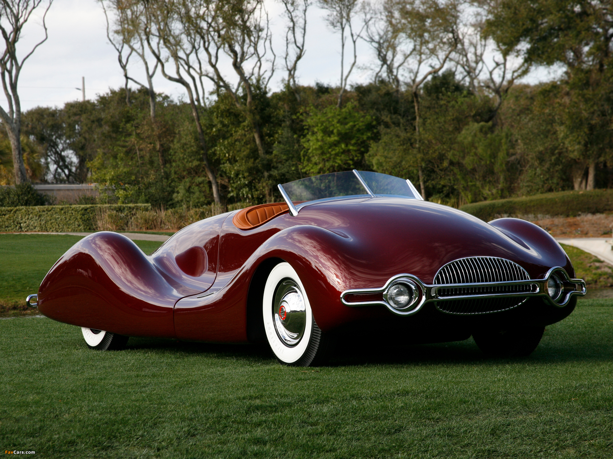 Images of Buick Streamliner 1949 (2048 x 1536)