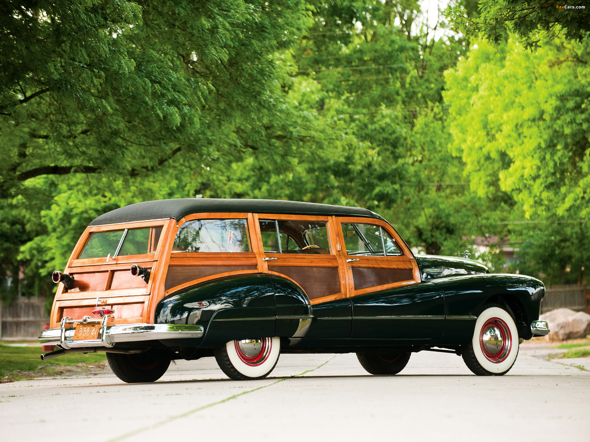 Images of Buick Super Estate Wagon (59) 1947 (2048 x 1536)