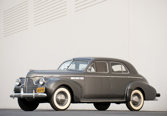Pictures of Buick Super Eight 4-door Sedan 1940–42