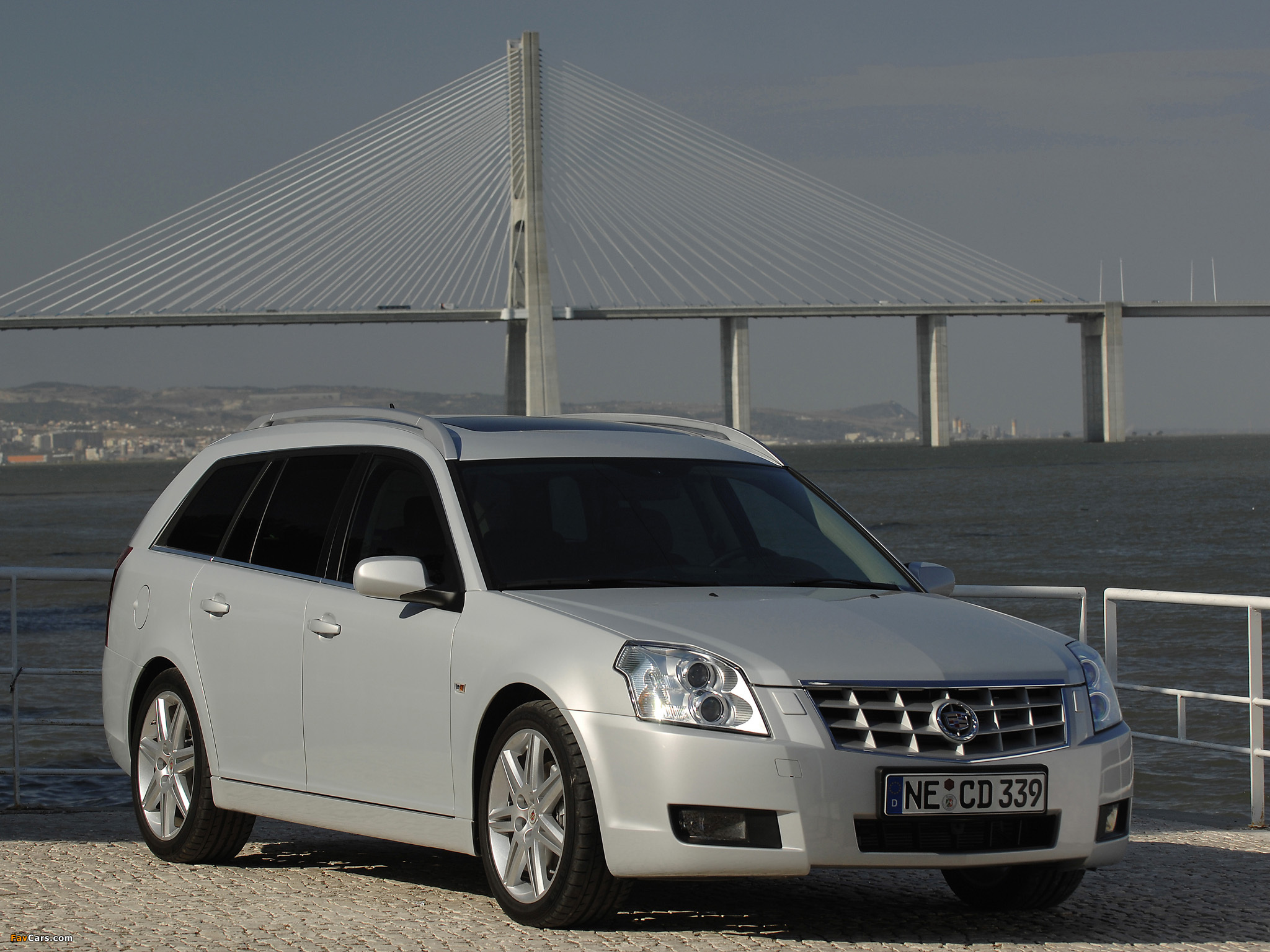 Images of Cadillac BLS Wagon 2007–09 (2048 x 1536)