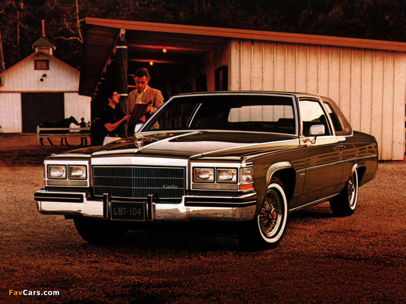 Cadillac Fleetwood Brougham dElegance Coupe 1982–85 pictures (800 x 600)