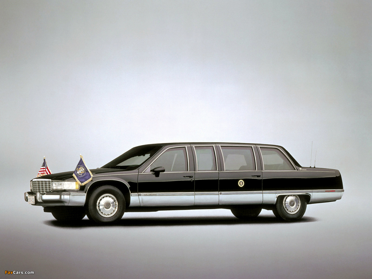 Photos of Cadillac Fleetwood Brougham Presidential 1993 (1280 x 960)
