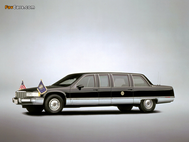 Photos of Cadillac Fleetwood Brougham Presidential 1993 (640 x 480)