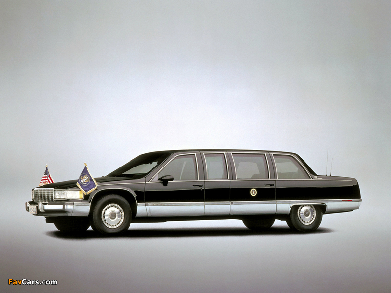 Photos of Cadillac Fleetwood Brougham Presidential 1993 (800 x 600)