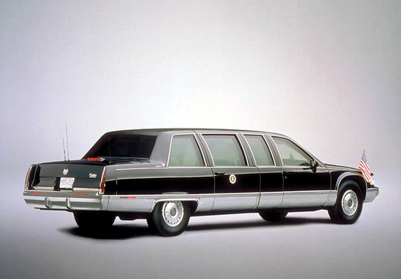Photos of Cadillac Fleetwood Brougham Presidential 1993
