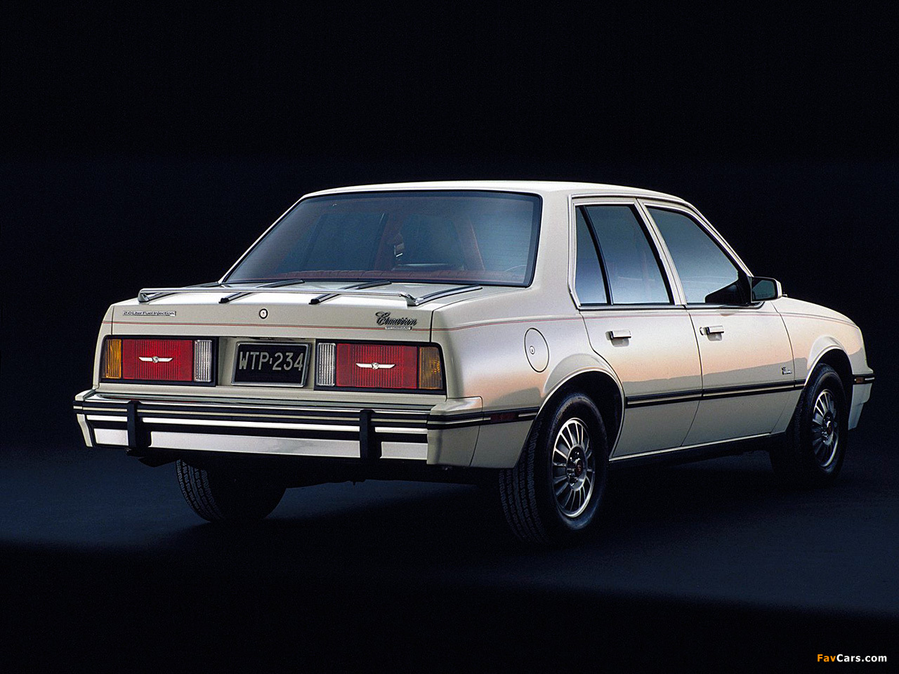 Photos of Cadillac Cimarron 1983 (1280 x 960)