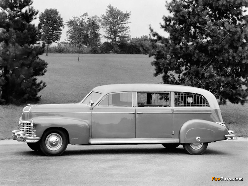 Cadillac Sayers & Scovill Arlington Ambulance (46-75) 1946 images (800 x 600)